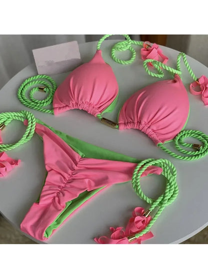 Costume da bagno da donna. Set 2 Pezzi a triangolo, chiusura a lacci regolabile, asciugatura rapida, non si restringe.