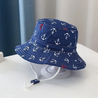Cappello primavera/estate per bambino/a con immagini colorate. Protezione a 360° in cotone traspirante.
