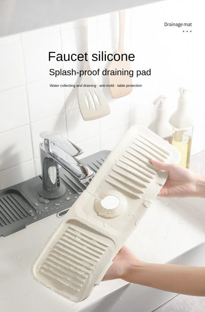 Tappetino antigoccia multiuso da lavandino per riporre il sapone da toilette. Design con pendenza per un drenaggio rapido dell'acqua.