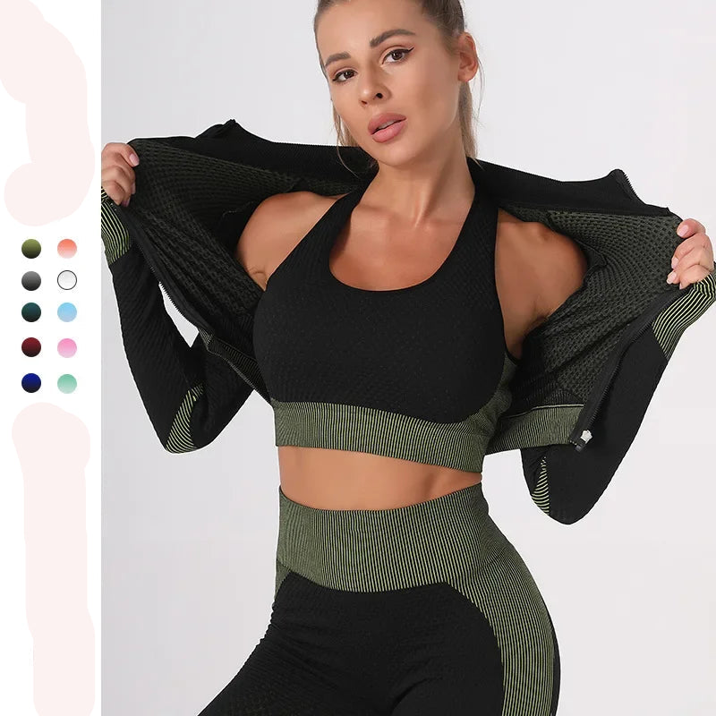 Tuta vita alta con top e felpa. Set tre pezzi sportivo/casual da donna, 10 colori, dalla S alla XL.