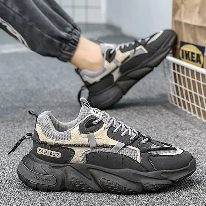Scarpa sportiva primavera/autunno, traspirante, morbida e resistente. Misura dal 39 al 44, disponibile in più versioni e colori.