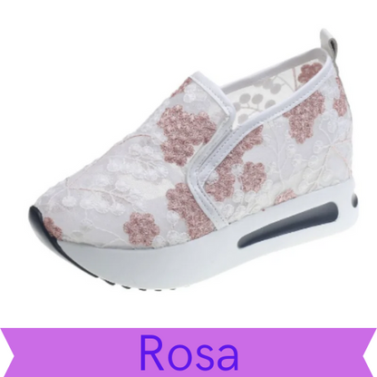 Scarpe da ginnastica estive in rete da donna. Scarpe sportive, traspiranti, casual. La scelta ideale per chi cerca comfort, leggerezza e praticità abbinati allo stile.